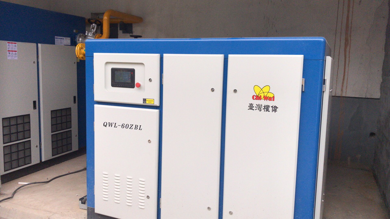 無油空壓機使用安全措施-權(quán)偉機械集團