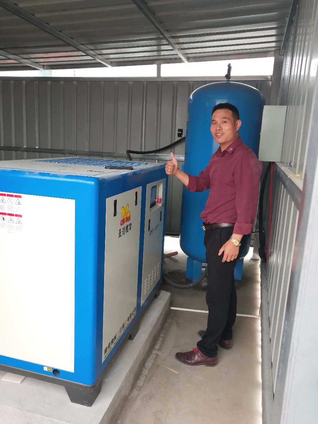 權(quán)偉無油水潤滑空壓機 權(quán)偉無油水潤滑空壓機