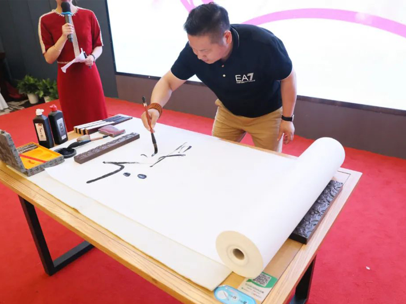 權(quán)偉永瑩螺桿空壓機(jī)廠家 權(quán)偉永瑩螺桿空壓機(jī)廠家